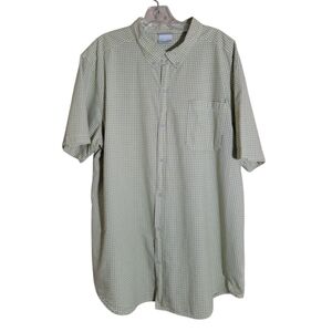 Columbia Spirtwear Company men's button down short sleeve plaid shirt size XL